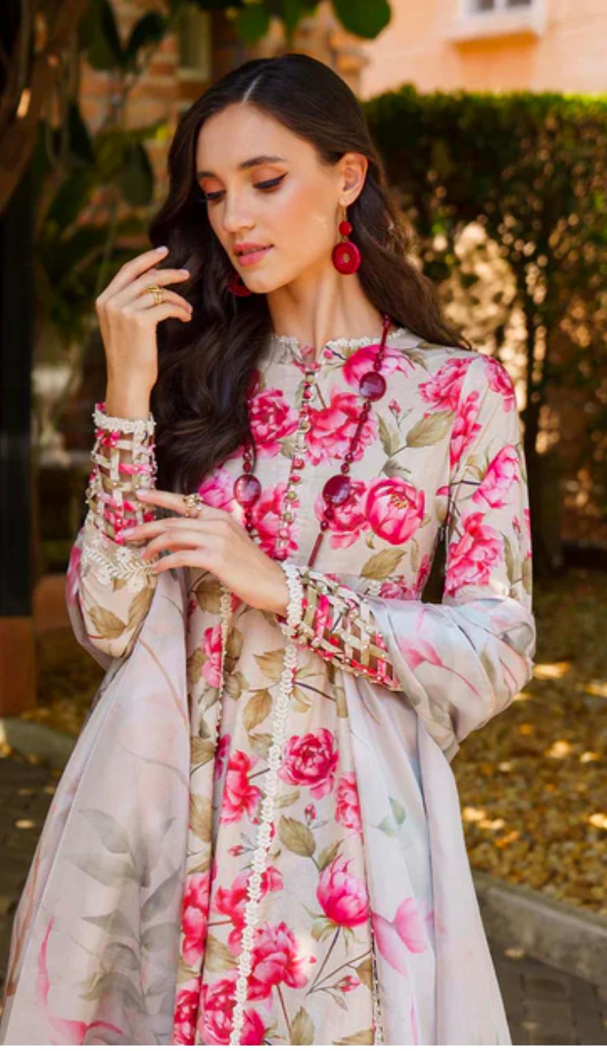 Iznik lemon Pink pure lawn luxury embroidery 3 piece