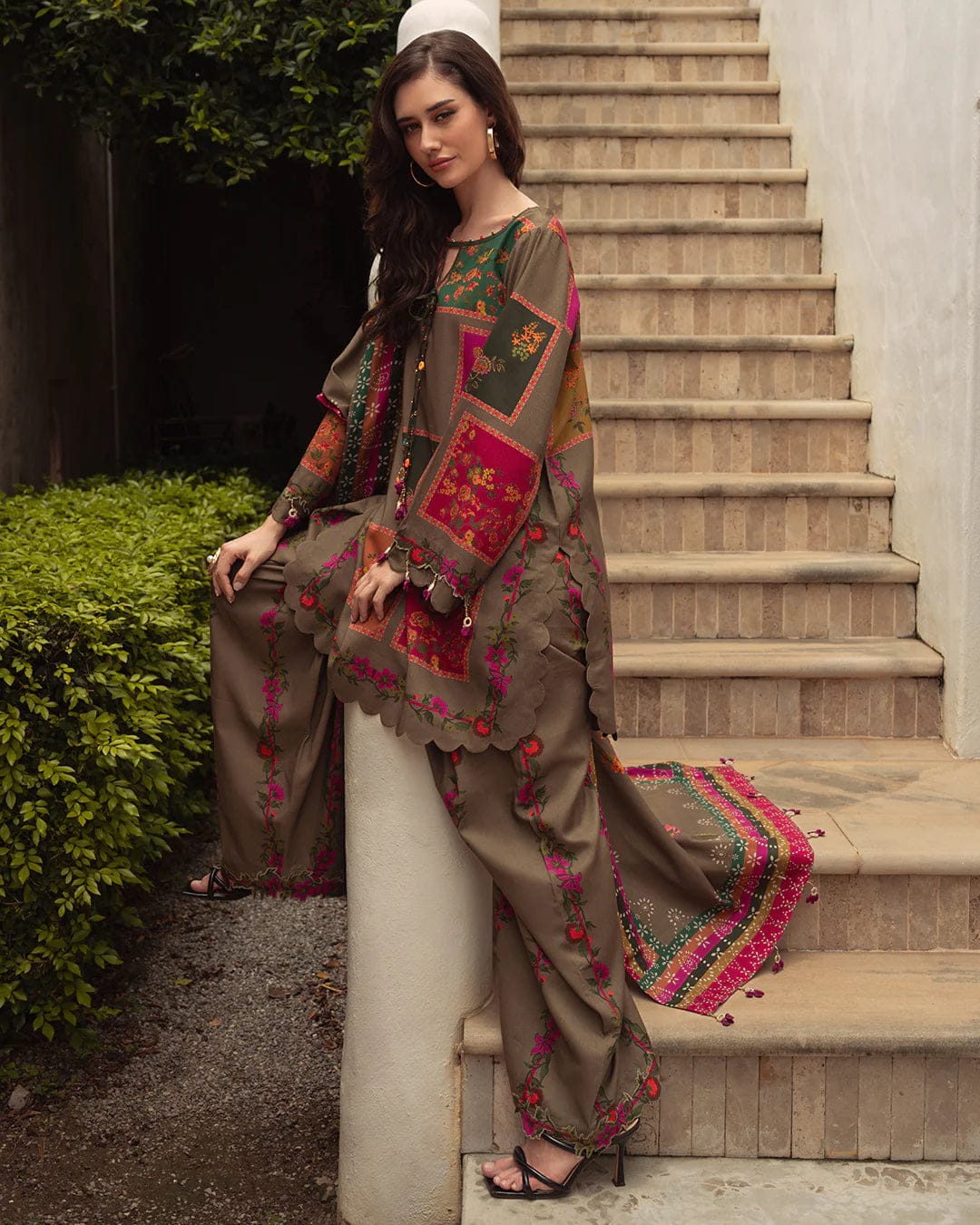 Summer 3pcs lawn digital print dress with neck embroidery